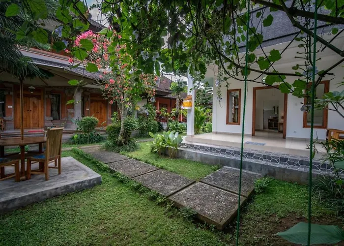 Dewi Ayu At Hanoman أوبود